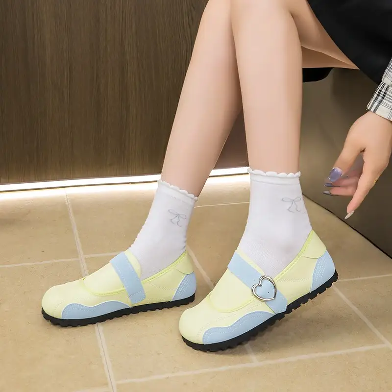 Women Sweet Heart Metal Buckle Color BlockFlats, Round Toe Non-Slip Lug Sole Soft PU Leather Lightweight Minimalist Candy Color Student Daily Ruffle Sock