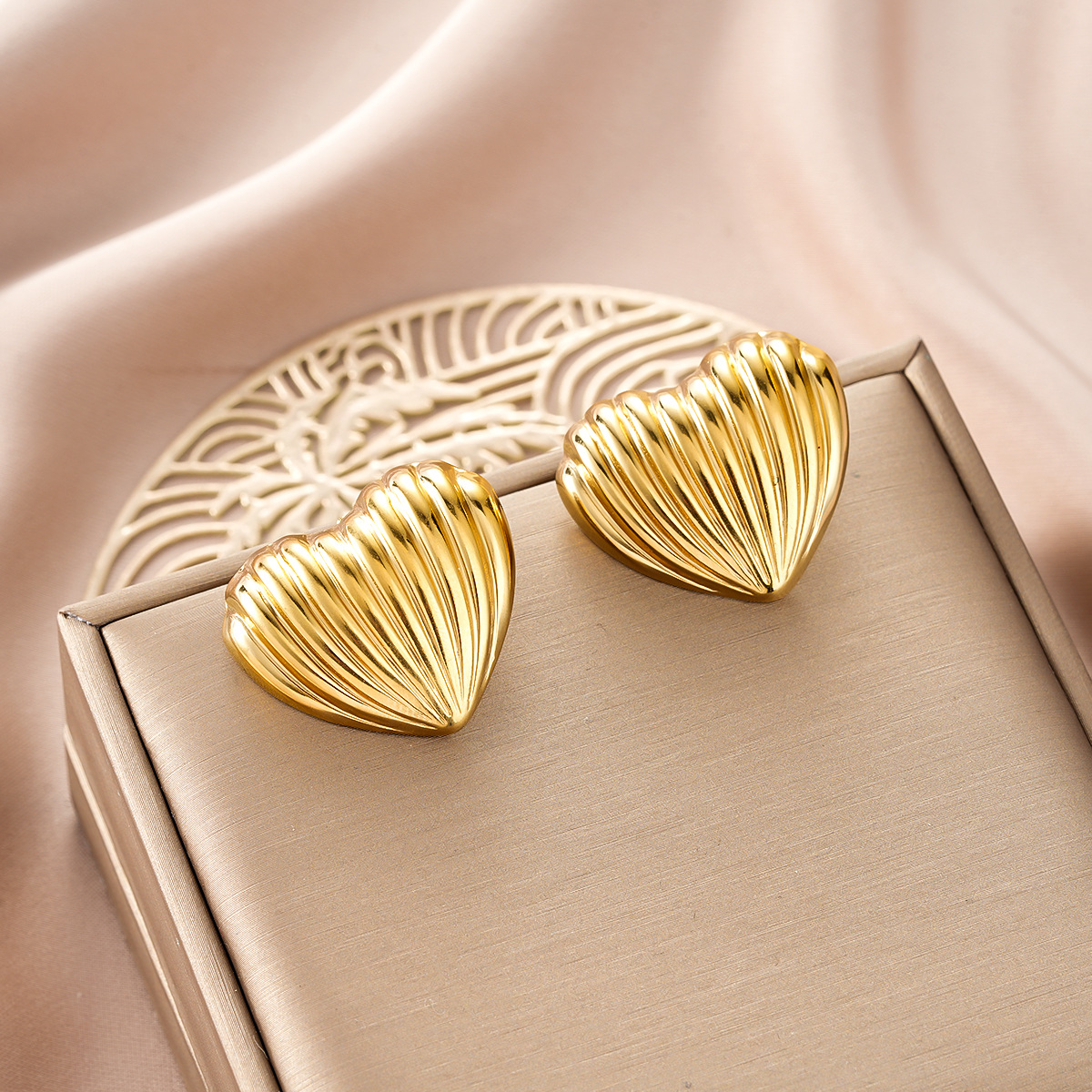 Style 24-1 Pair preview