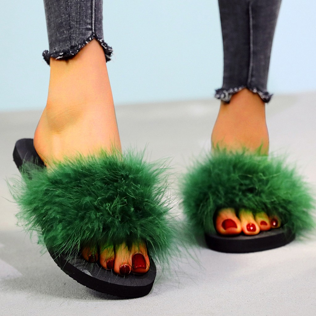 Title 2, Ostrich wollen platte slippers voor ultiem comf...