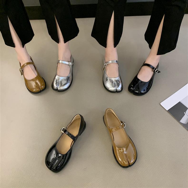 Retro Square Head Fake Split Toe Pumps Mary Jane