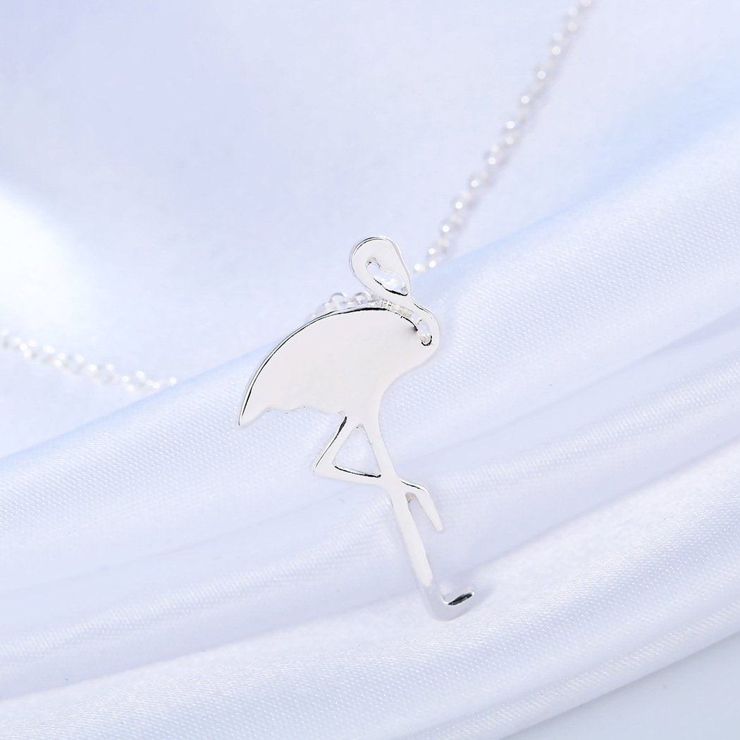 Title 8, Red-crowned Crane Ostrich Pendant Necklace Short