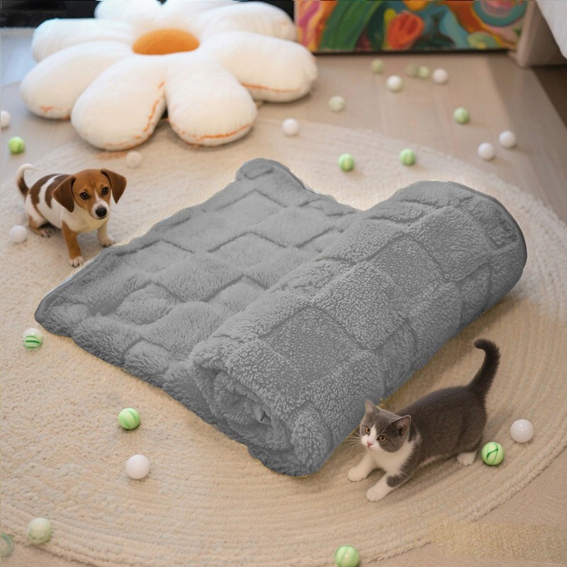 Thick Plush Waterproof Non-Slip Pet Pee Mat Cover For Cats & Dogs