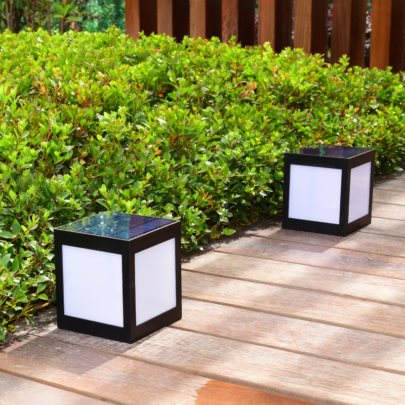 European Style Column Head Lamp Outdoor Villa Courtyard Wall Lamp Solar Wall Lamp — foto 5