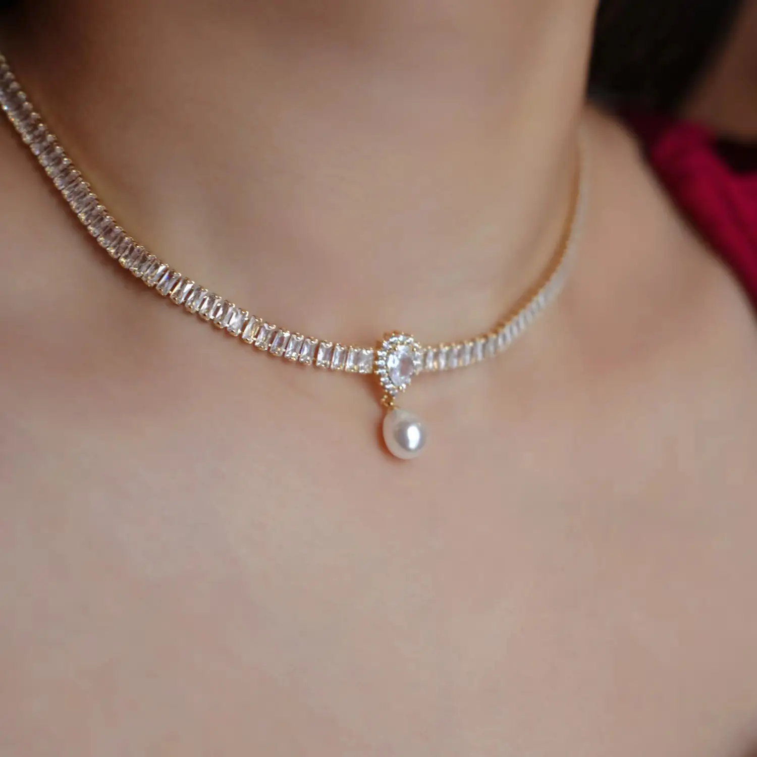 Sparkling Small Pearl Diamond Necklace