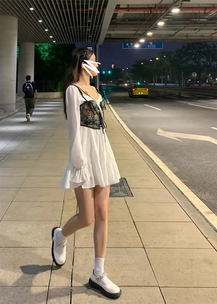 Once Again I Am Heartened By The Long-sleeved White Dress Of The Vest
