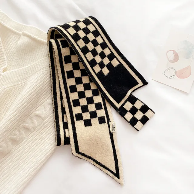 Advanced Sense Of Niche Design Knitted Scarf Black And White - Shop at LoveMi
