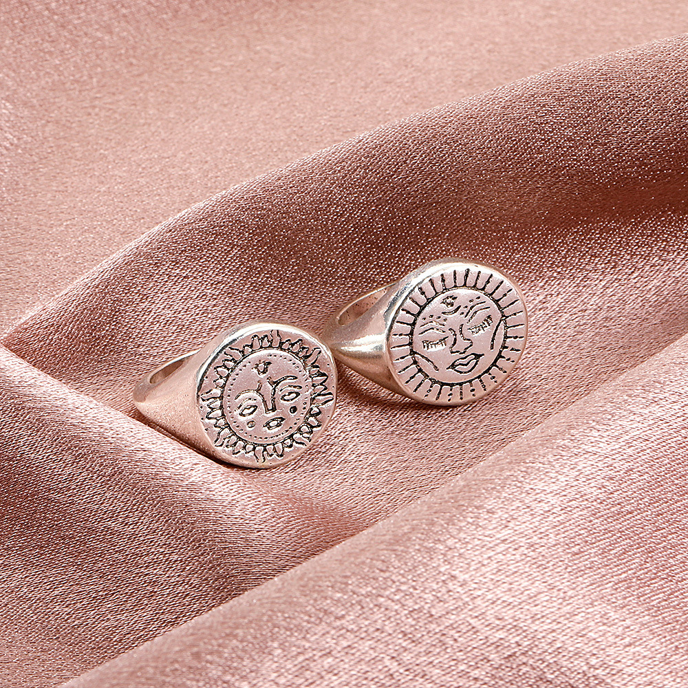New Fashion Retro Metal Face Ring Finger