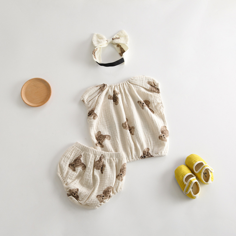 Bear Short Sleeve Top Bread Shorts