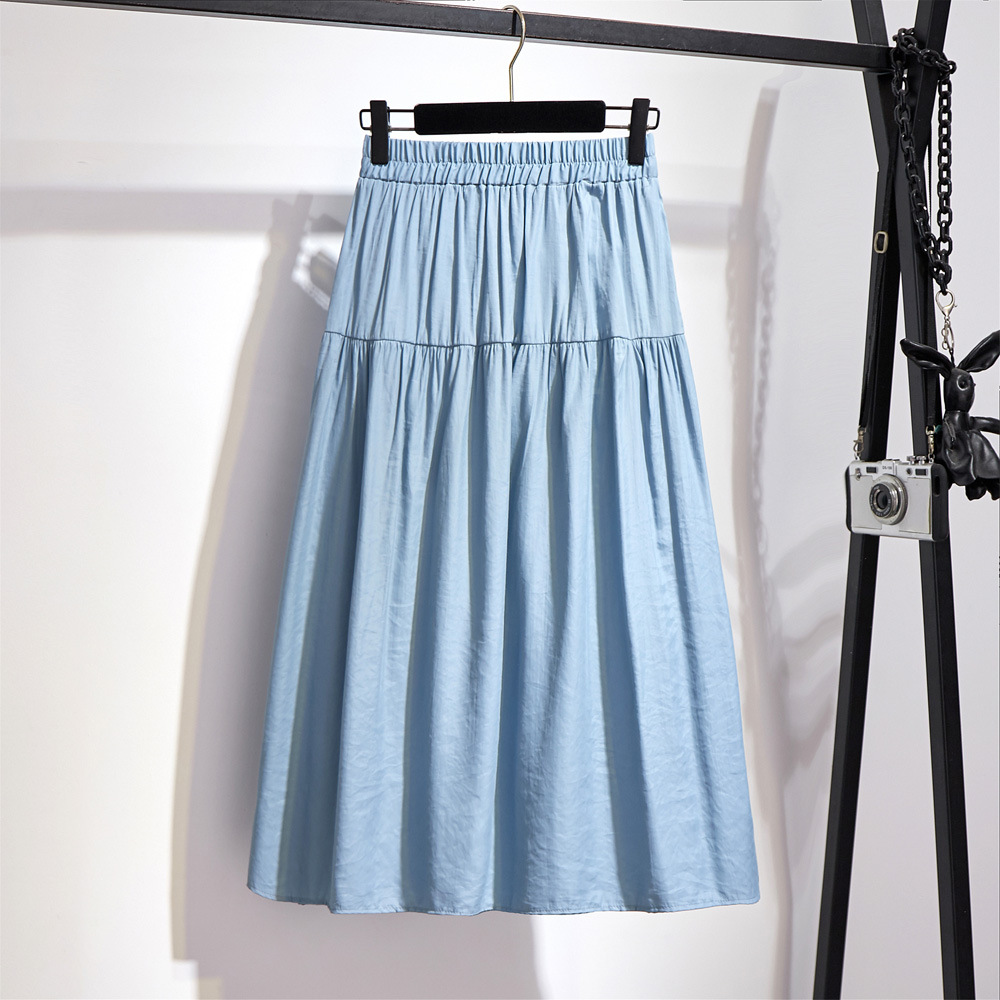 Title 4, Skinny elastic waist skirt, designed for a comf...