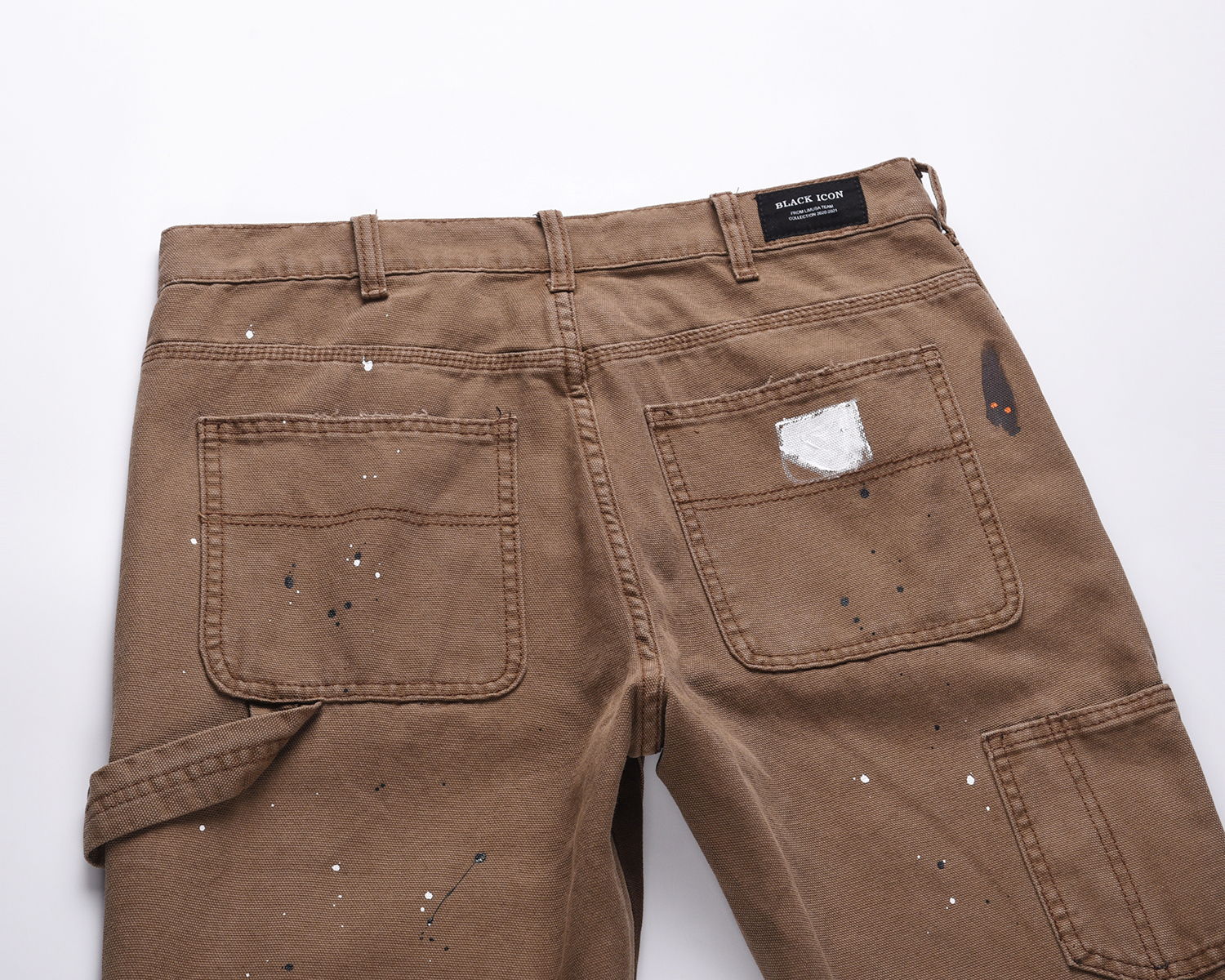 Title 3, Herren Micro-Flare-Arbeitsjeans mit Graffiti-Sp...