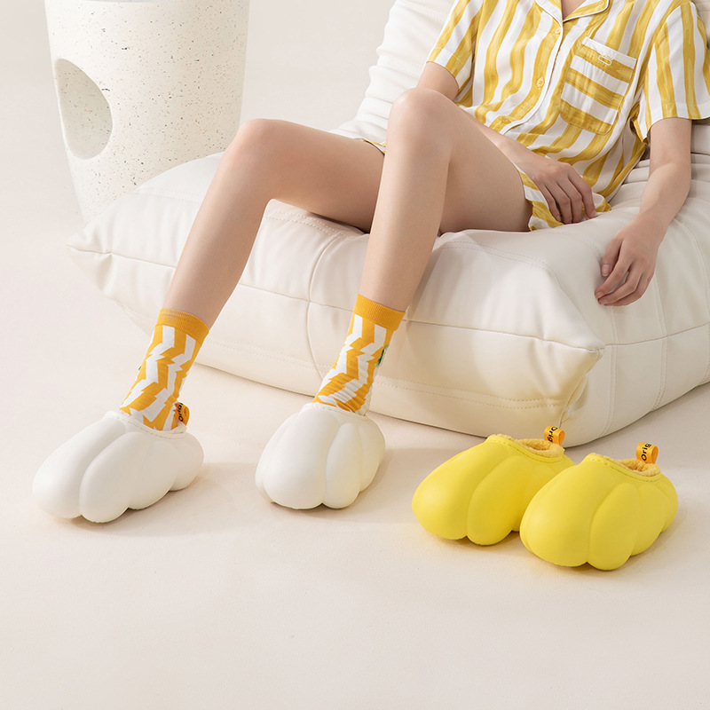 Title 3, Wear Home Plush Shoes Outside