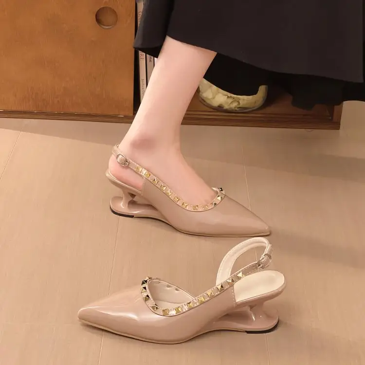 2026 Summer Rivet Irregular Wedge Heel Sandals