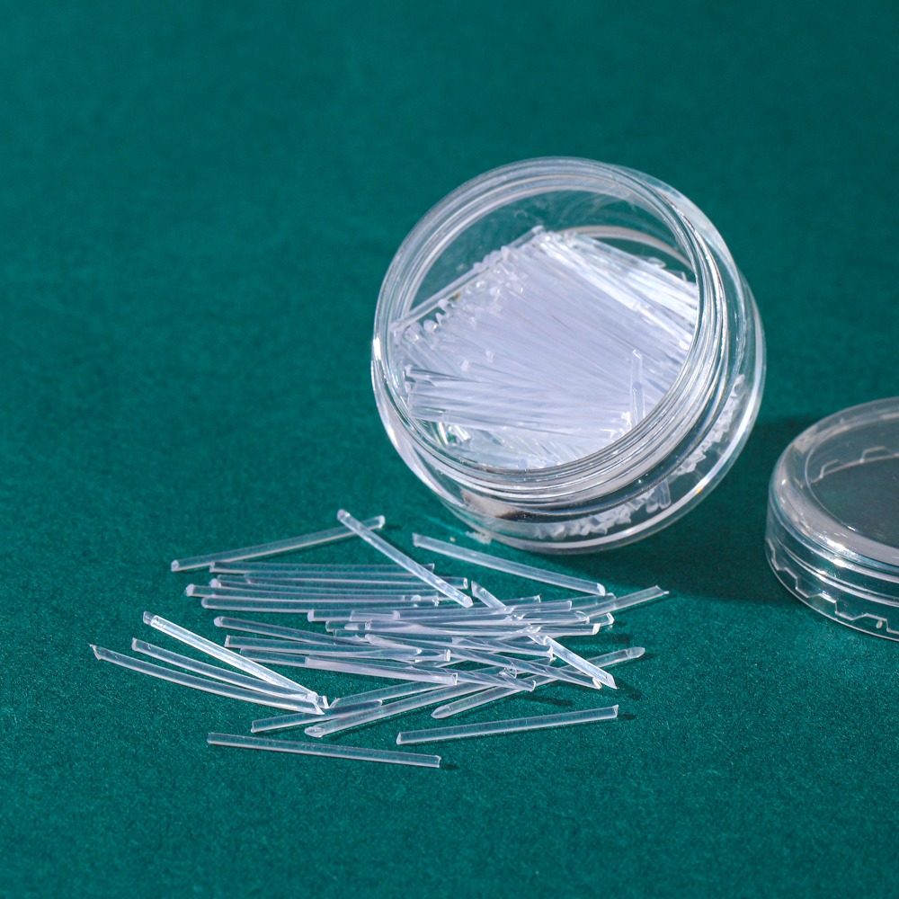 1 Box Of Beautiful Hypoallergenic Transparent Earrings With About 14mm Transparent Invisible Ear Sticks On A Plastic Pillar For Women's Daily Wear