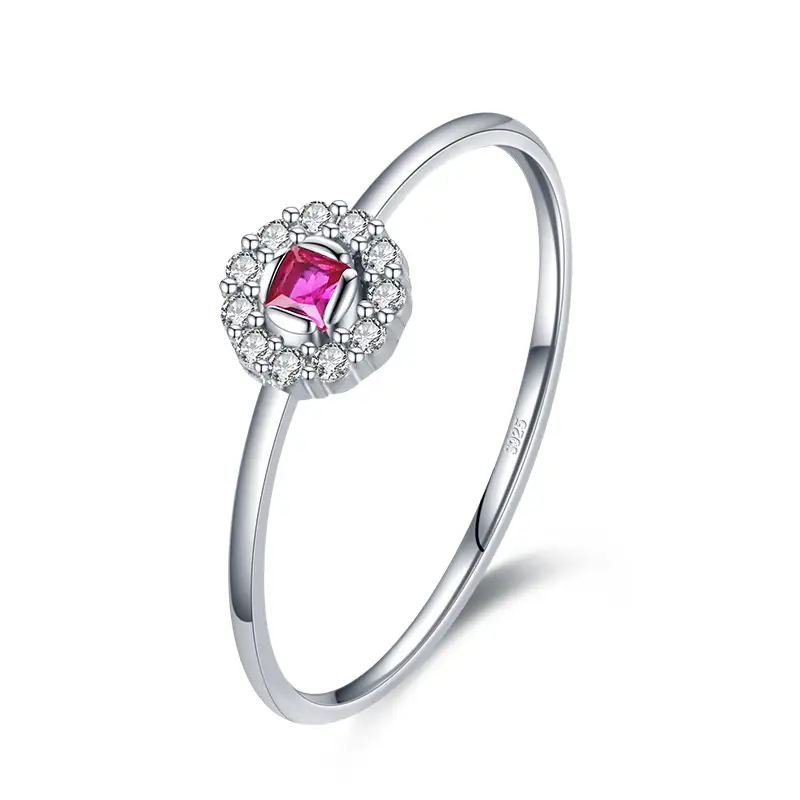 Personalized Small Women's Micro-inlaid Zircon Ring