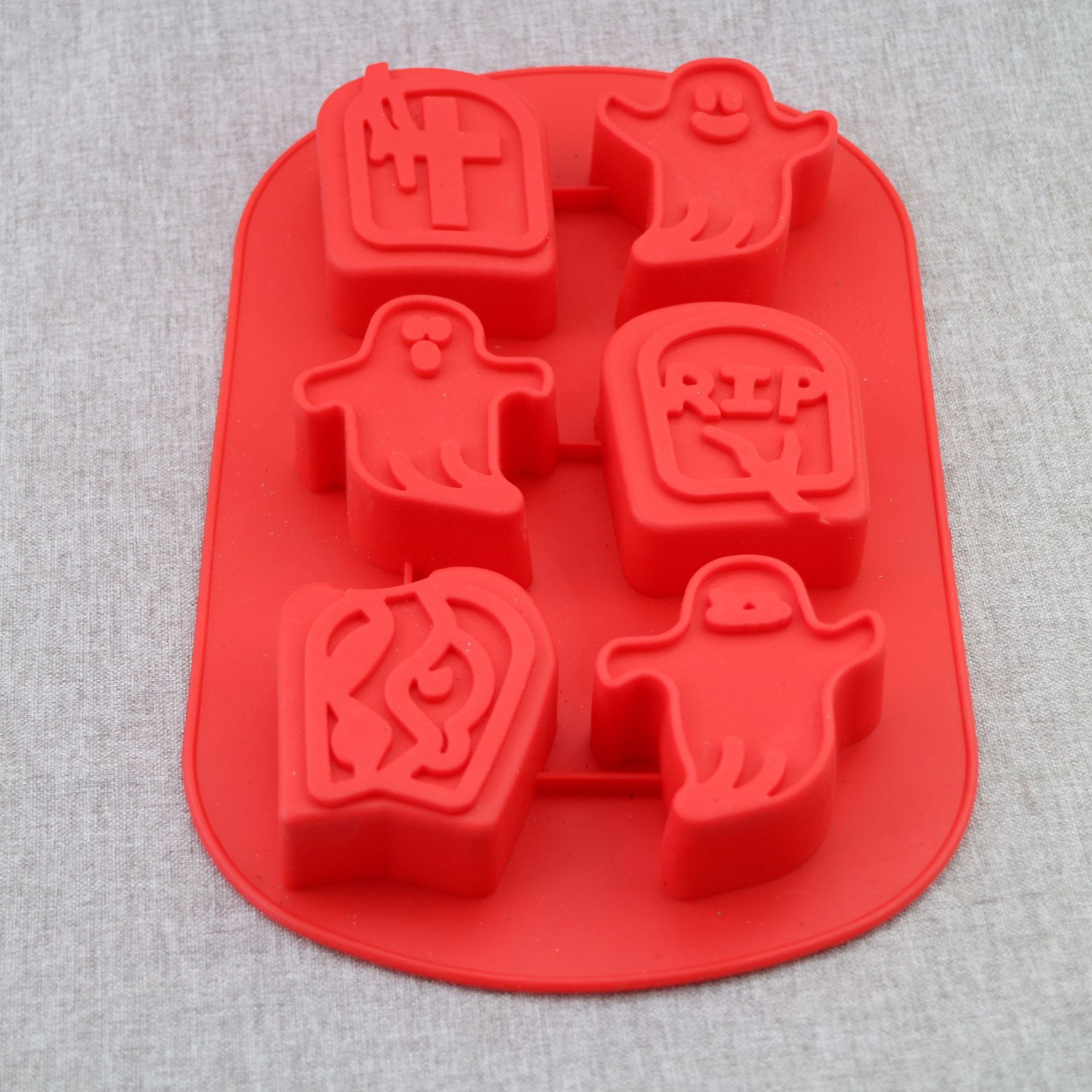 Title 5, Halloween Haunted House Silicone Bakeware Cake ...