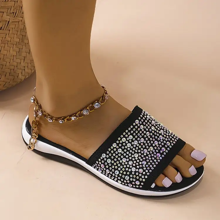Hot Diamond Lettering Polyurethane Lightweight Platform Slippers
