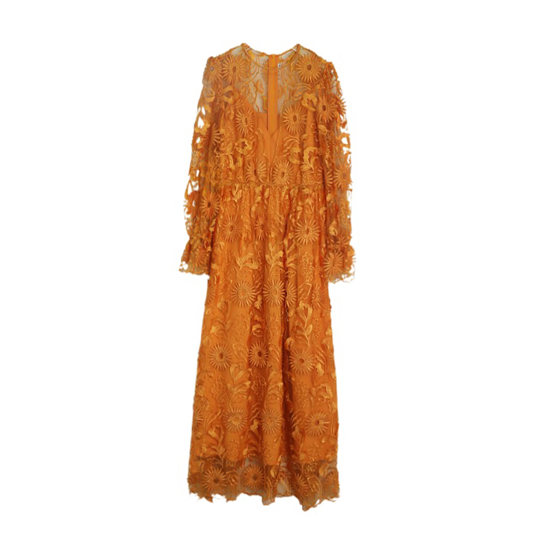Classic and timeless summer fashion