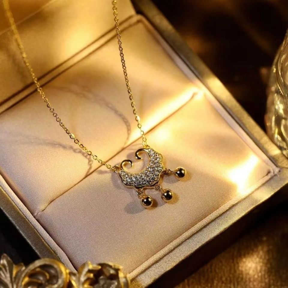 Temperament Personality Simple Ruyi Lock Necklace