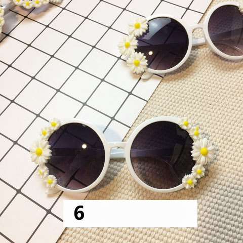 Title 4, Handmade flower diamond sunglasses