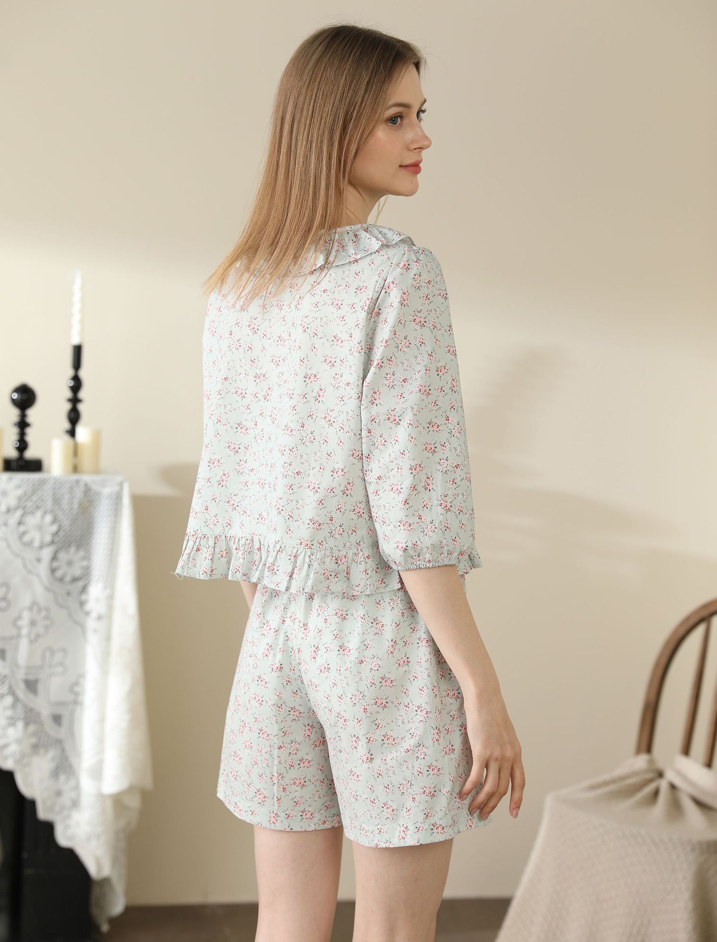 Title 1, Cute Fresh Small Floral Age-reducing Cardigan L...