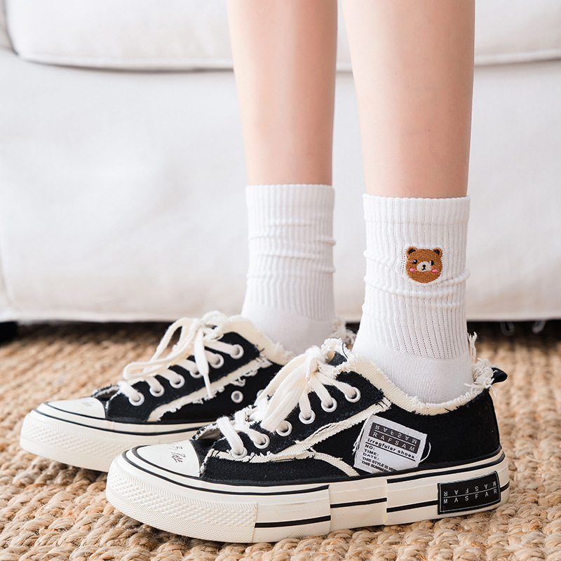 Female Japanese College Style Cute Cartoon Bear Embroidered Socks
