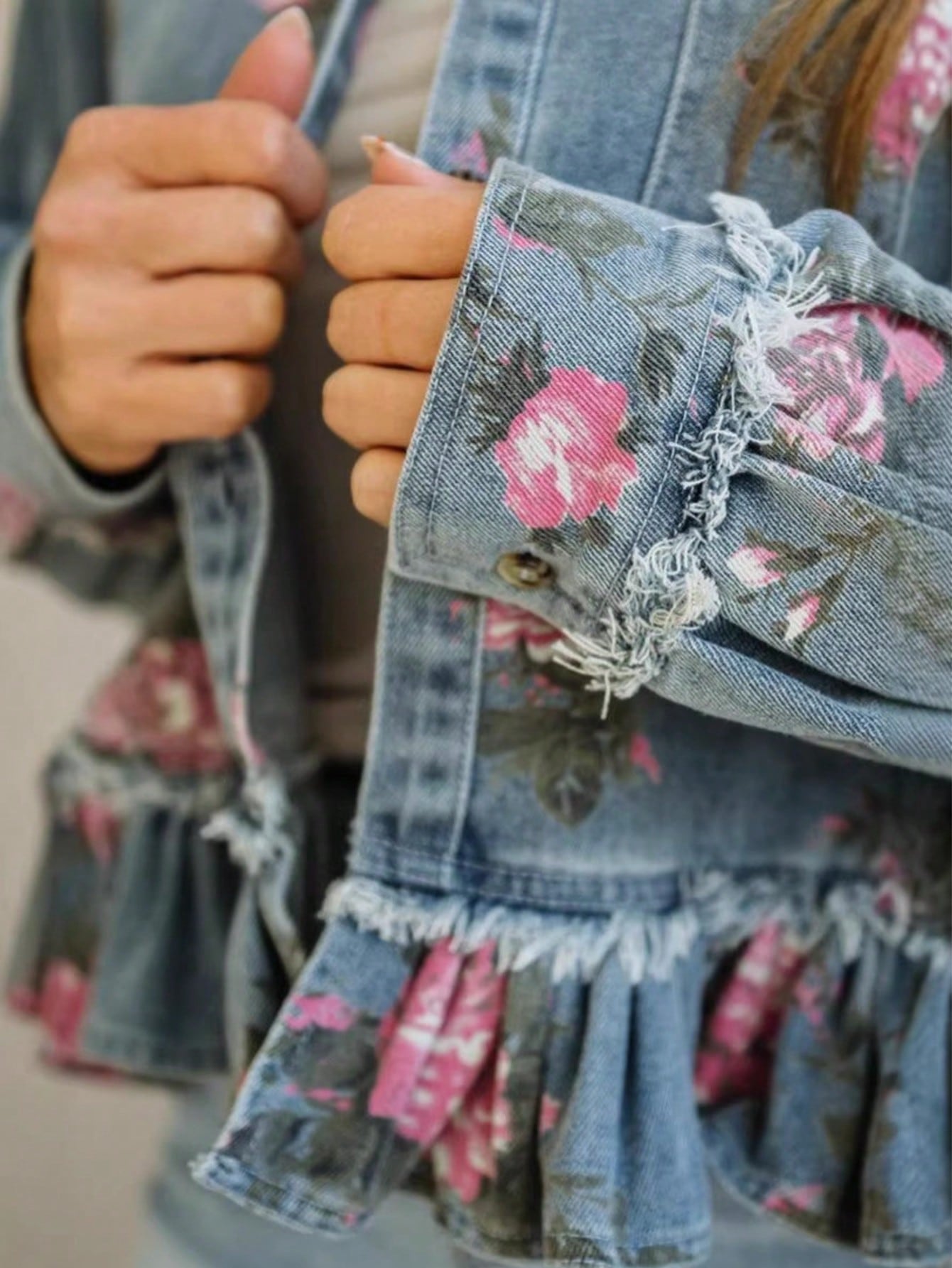 New Women's Retro Washed Floral Print Denim Jacket, Long-Sleeved, Collared, Ruffled Hem, Short Jacket, Summer Outfits For Womener. — foto 4