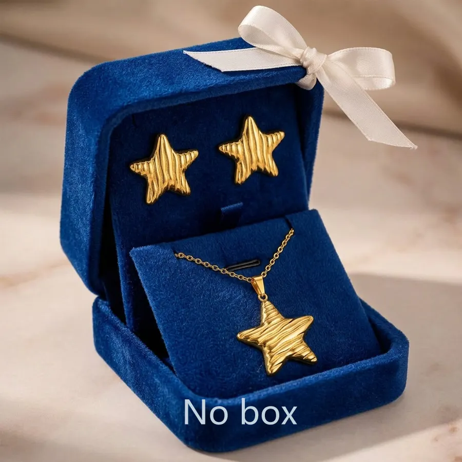 Women Wavy Textured 5 Point Star Jewelry