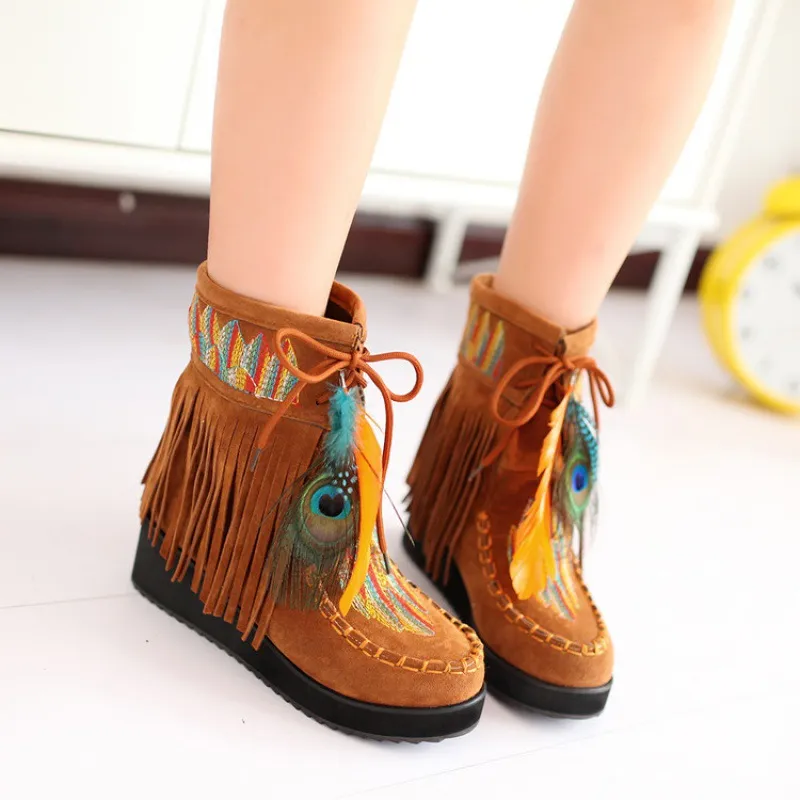 National Style Women Short Boots With Soles - Yellow