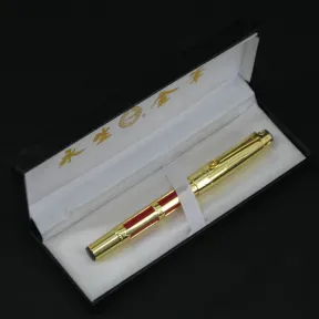 Iridium Nib Close-up
