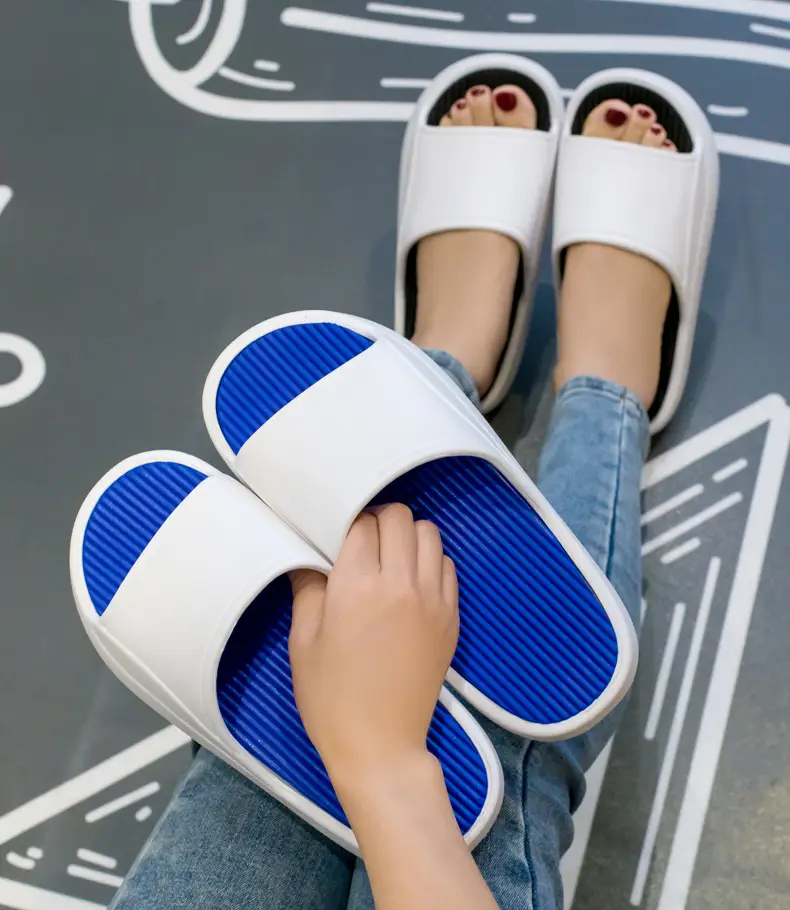 Anti-slip Thick Bottom Feces Feeling Couple Slippers
