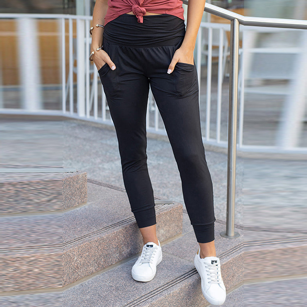 Title 2, Black High Waist Pleated Pocket Casual Cropped ...