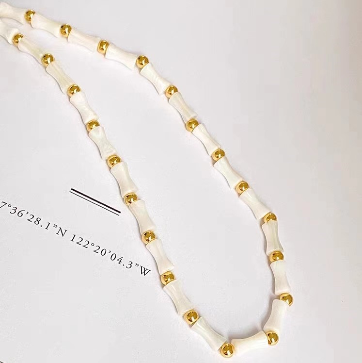 Women's Fashionable Elegant Natural Shell Bamboo Necklace