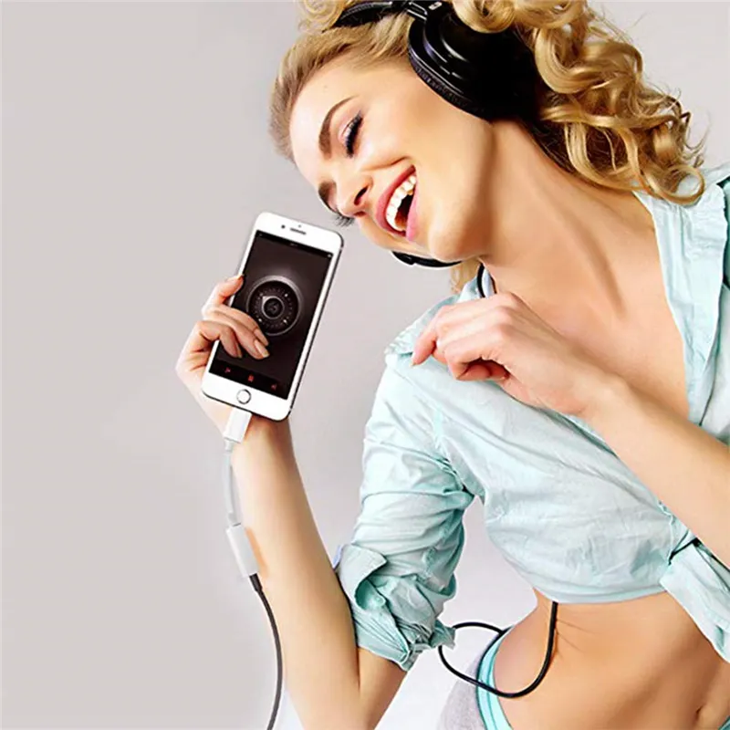 Applicable For Mobile Phone Listening To Songs By Wire-controlled