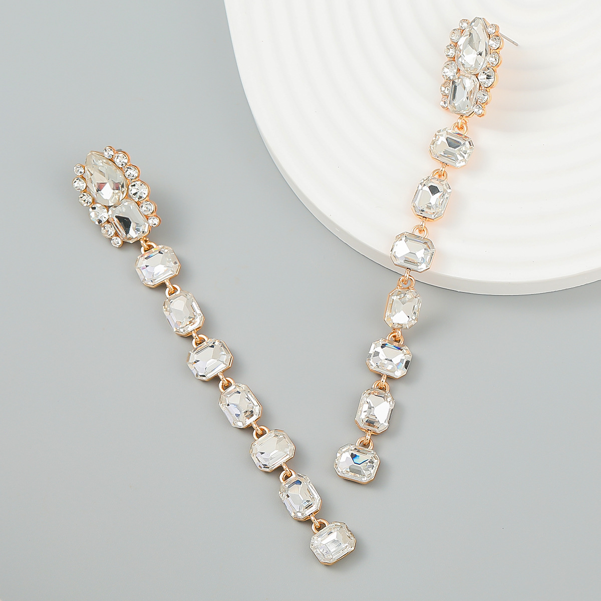 Women's Temperament And Fashion Alloy With Diamond Geometry Glass Diamond Earrings