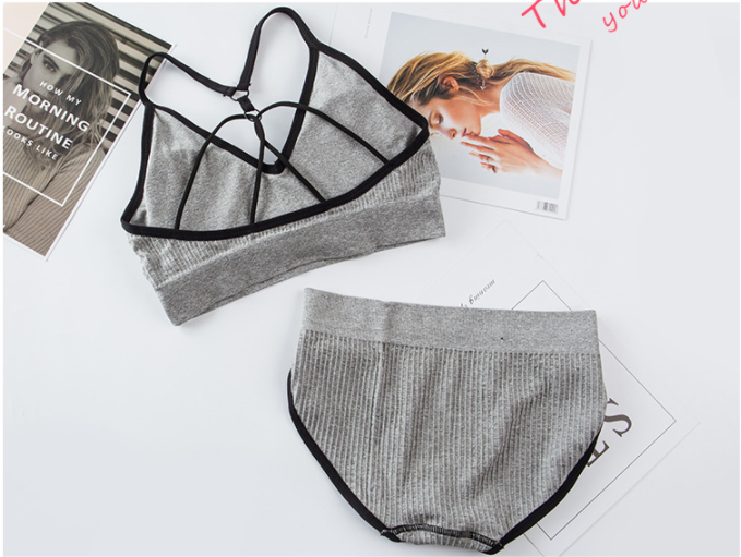 Title 10, Seamless Threaded Parachute Bra Set