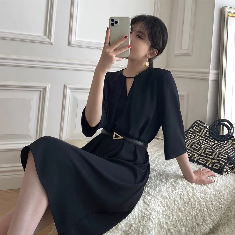 Black Women's Long Dress V-neck Design Sense
