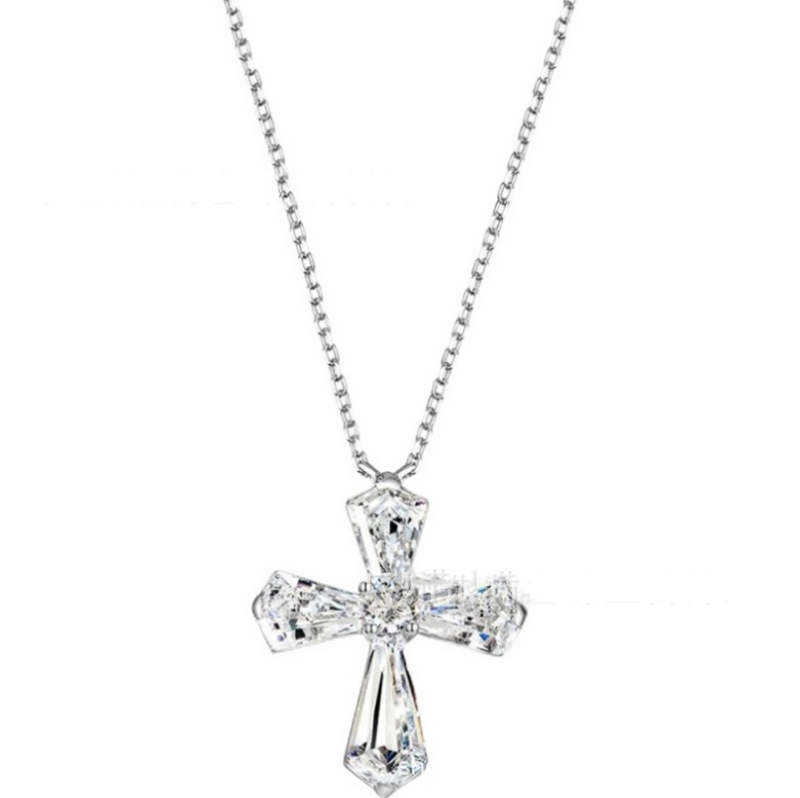 High Carbon Diamond Ice Flower 925 Sterling Silver White Gold Plated Necklace
