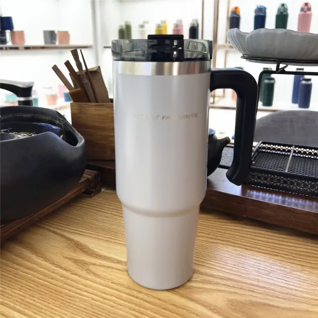 Portable Stainless Steel Water Cup Handle Large Capacity Sports 890Ml Light Grey - Shop at LoveMi