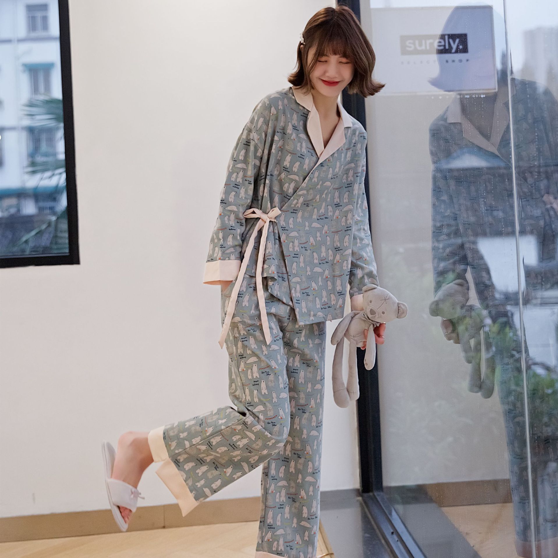 Women's Autumn And Winter Long-sleeved Flannel Suit Bear Cute Spring And Autumn Cotton Home Service