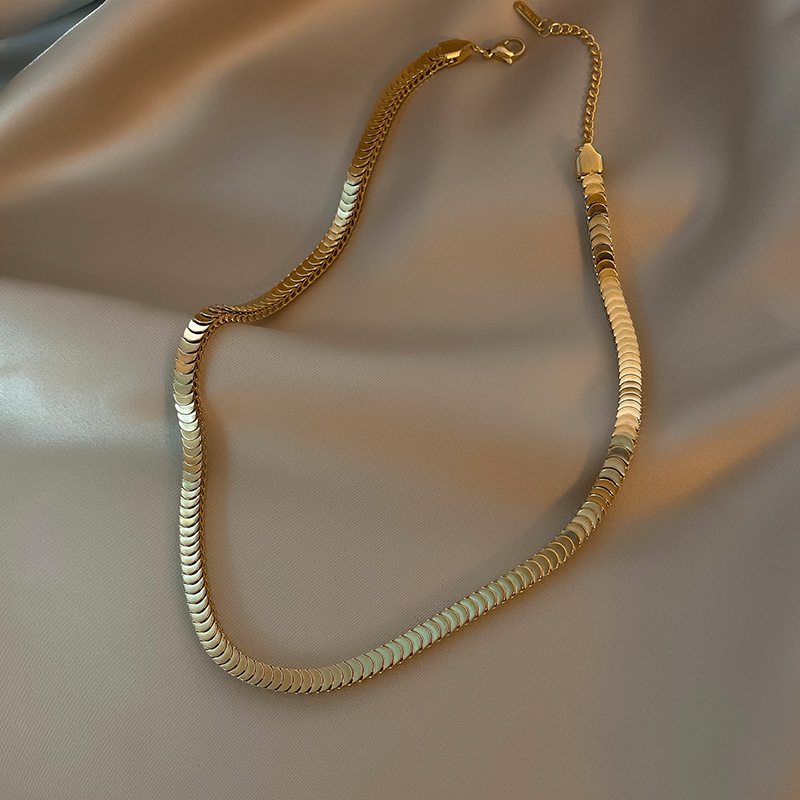 Women's High-grade Simple Sweater Necklace