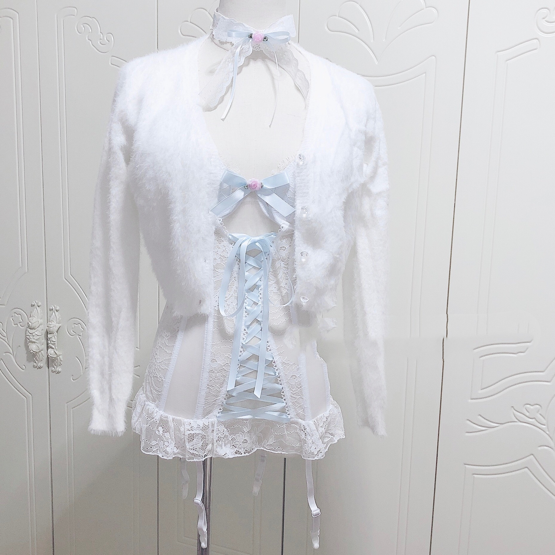 Title 5, Sweet Ribbon Bandage Bowknot White Lace Corset ...