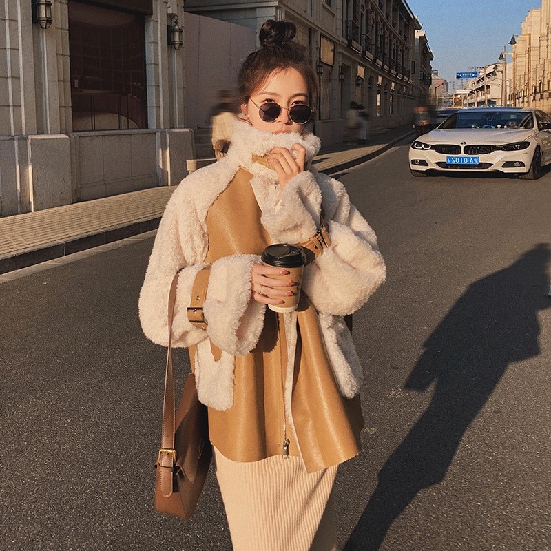 Mikhaki Stitching Lace-up Flared Sleeve Fur Coat