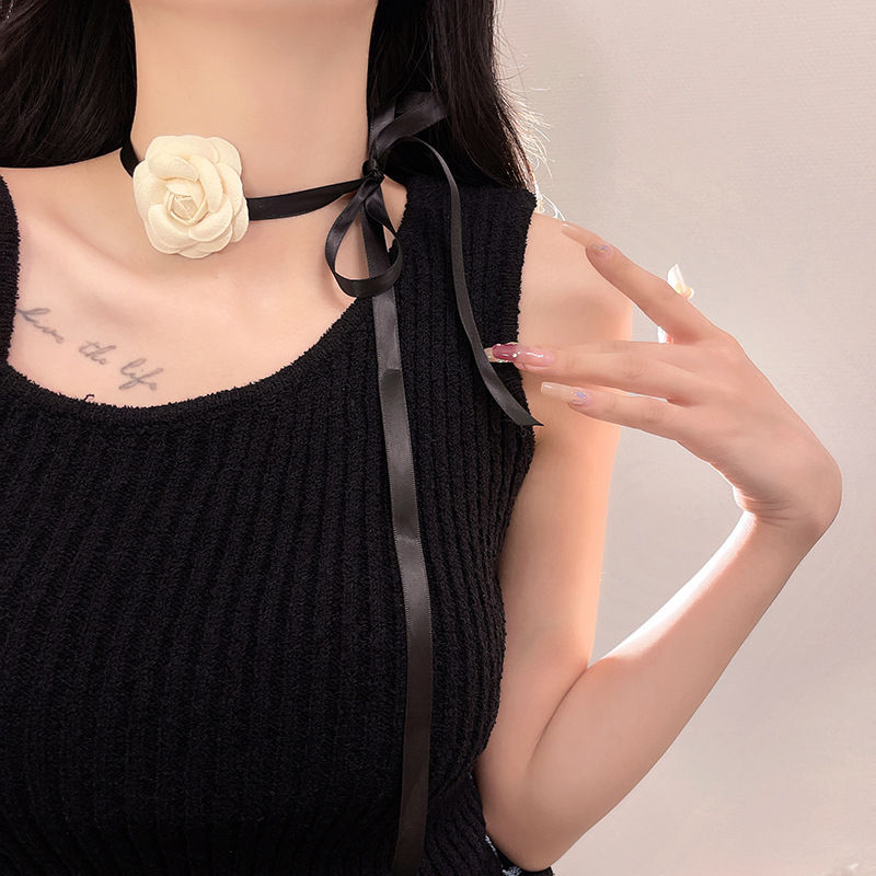 Vintage Lace Up Three-dimensional Camellia Large Flower Collar
