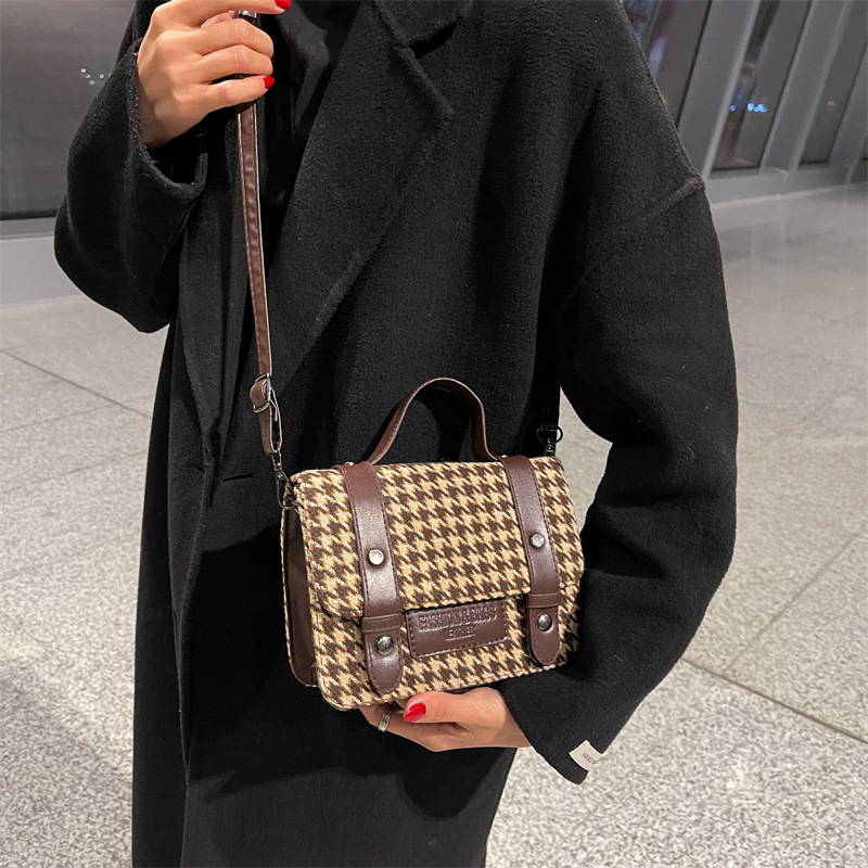 Title 9, Fashion Simple Texture Check Small Square Bag