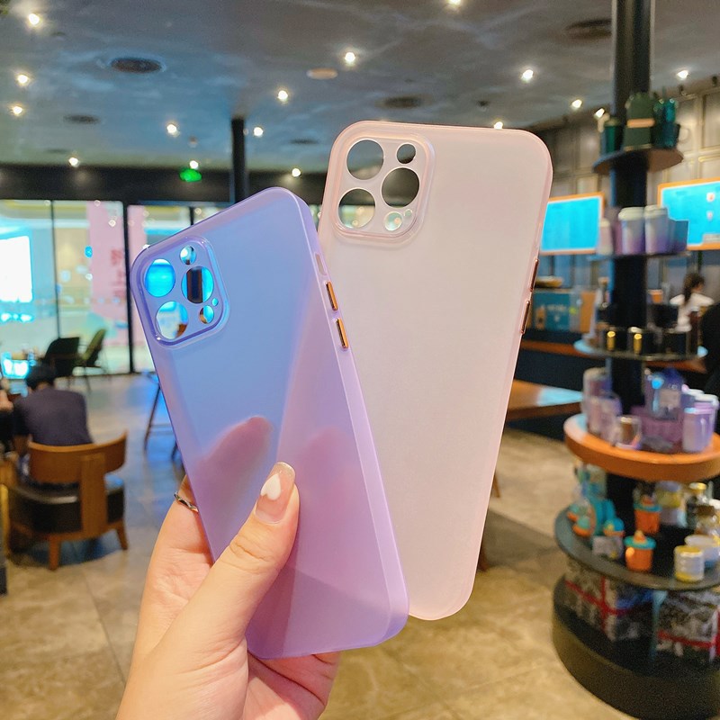 Coque de téléphone ultra-fine transparente dépolie à microperforations – rose – iPhone 13