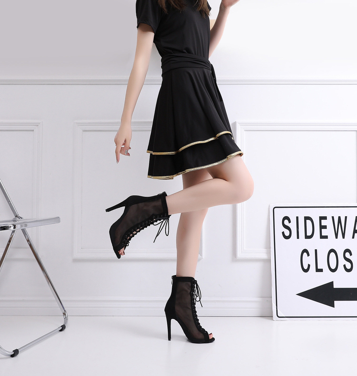 Women's Fashionable High-heeled Latin Dance Shoes