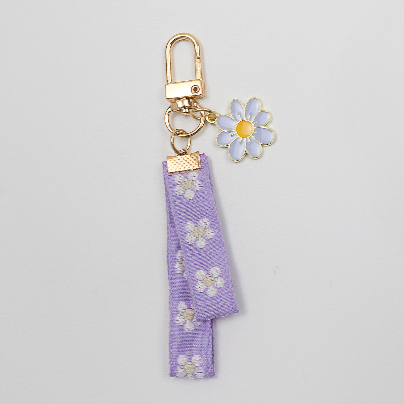 Cute Daisy Flower Webbing Alloy Car Keychain 1Color - Shop at LoveMi