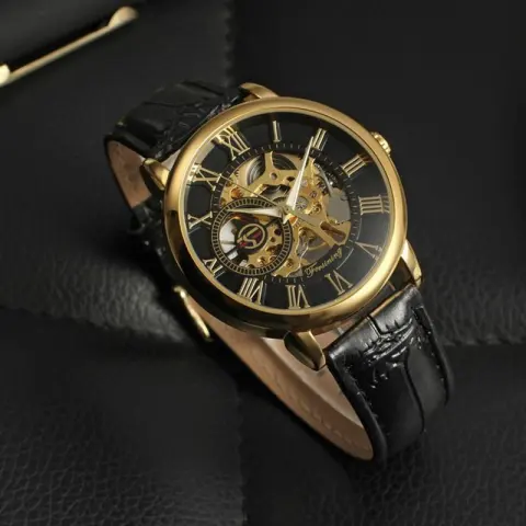 Hollow Mechanical Skeleton Transparent Style Leather Wrist Watch