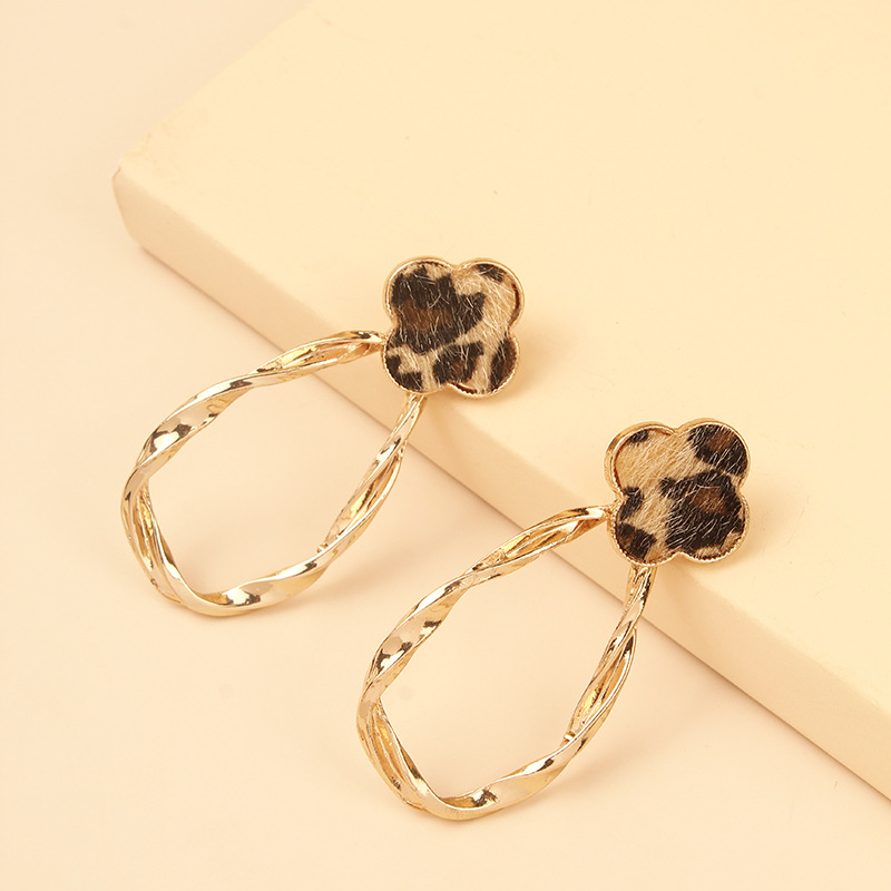 Exaggerated Geometric Earrings Irregular Golden Earrings