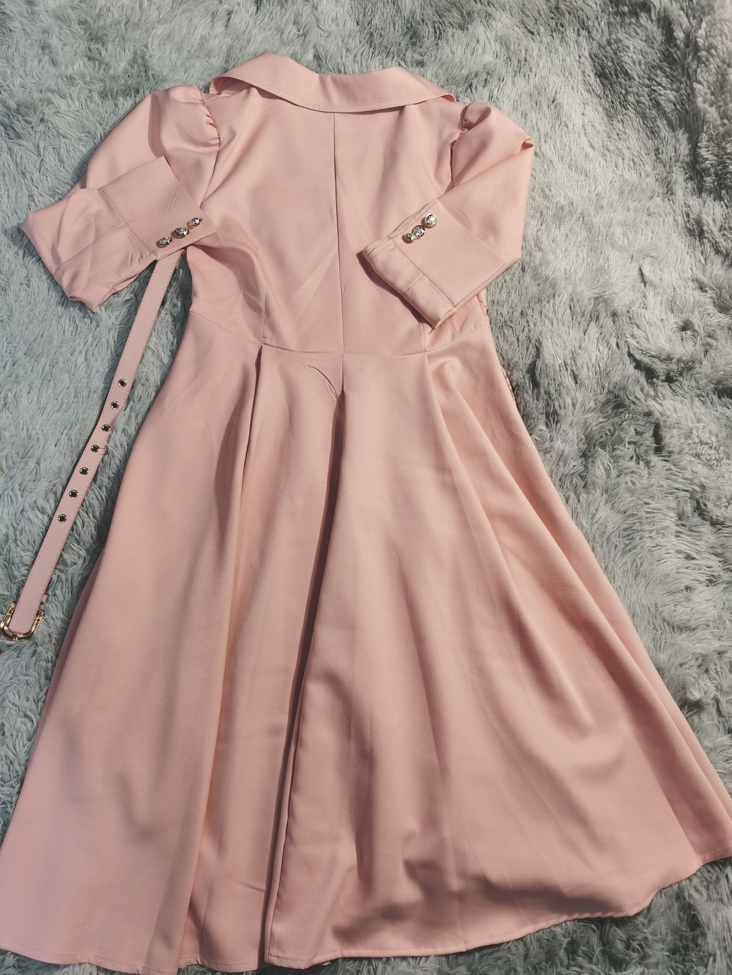 Long Lapel Pleated Strap Waistband Dress 13c1dcb8 F208 43ee 968e 269f45d0339b